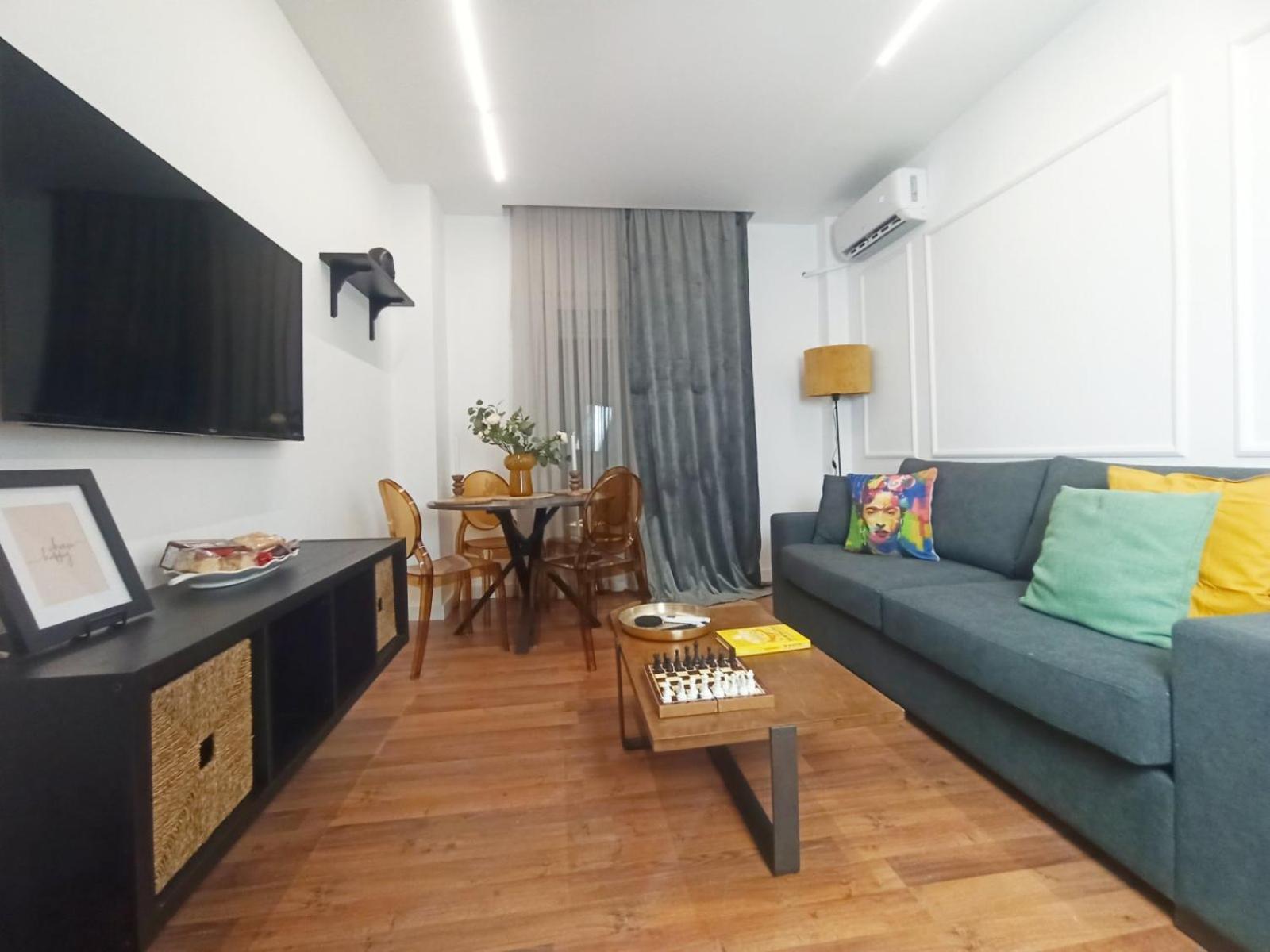 Down Town Luxurious Apartments 4 Alejandrópolis Exterior foto